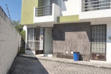 CASA EN CONDOMINIO CON ALBERCA EMILIANO ZAPATA